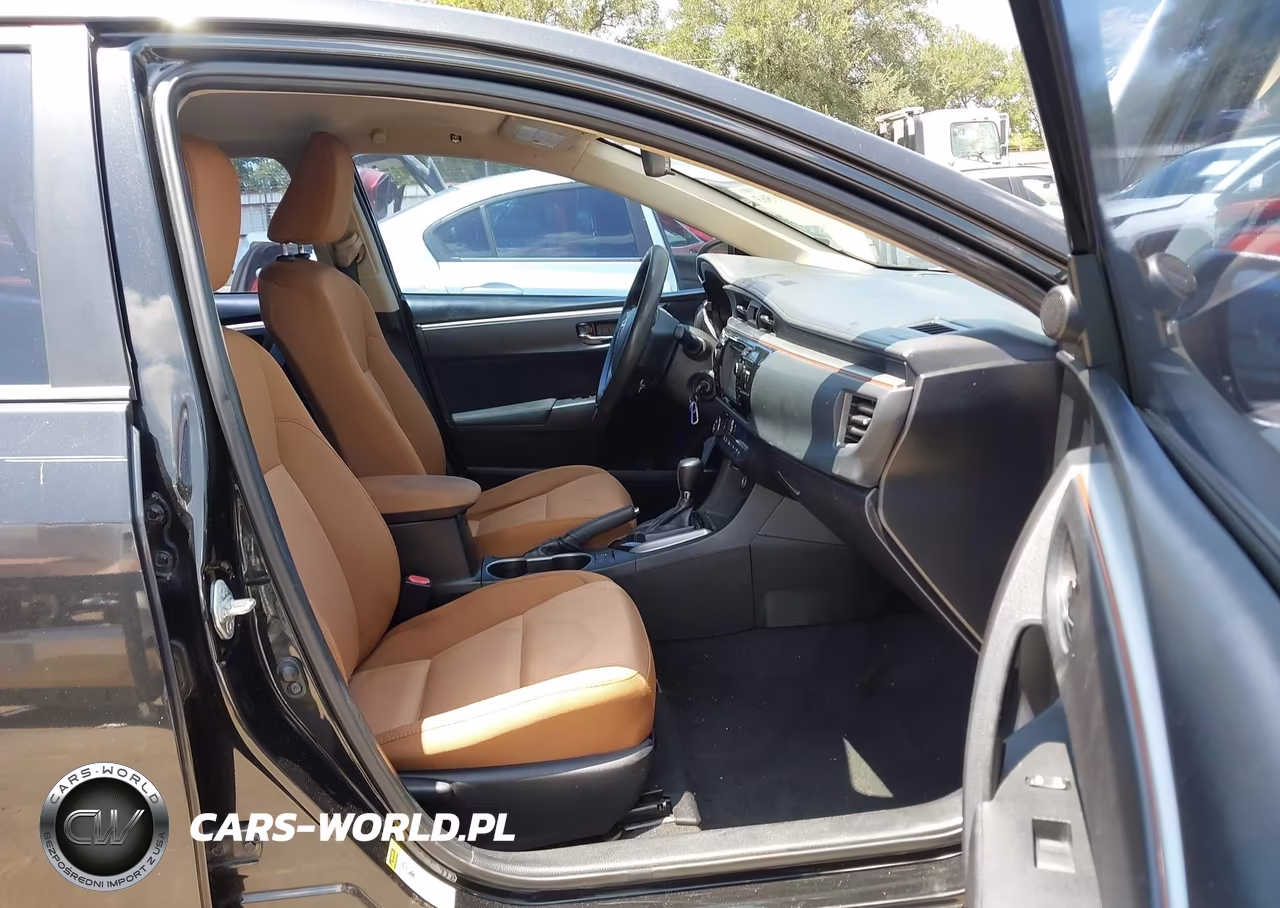 2015 Toyota Corolla Le Plus VIN:5YFBURHE3FP227294 - 5