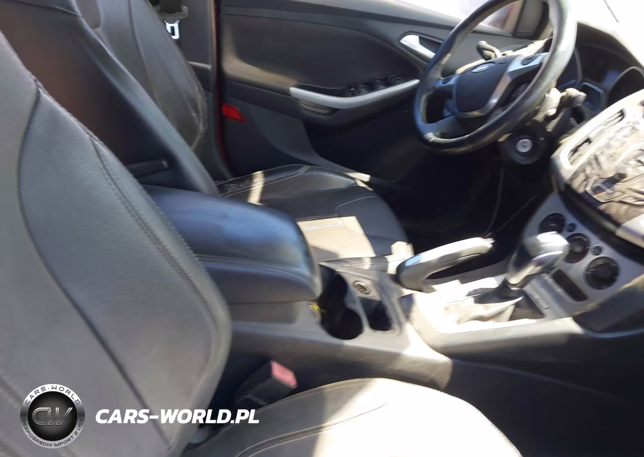 2013 Ford Focus Se VIN:1FADP3F27DL246318 - 5