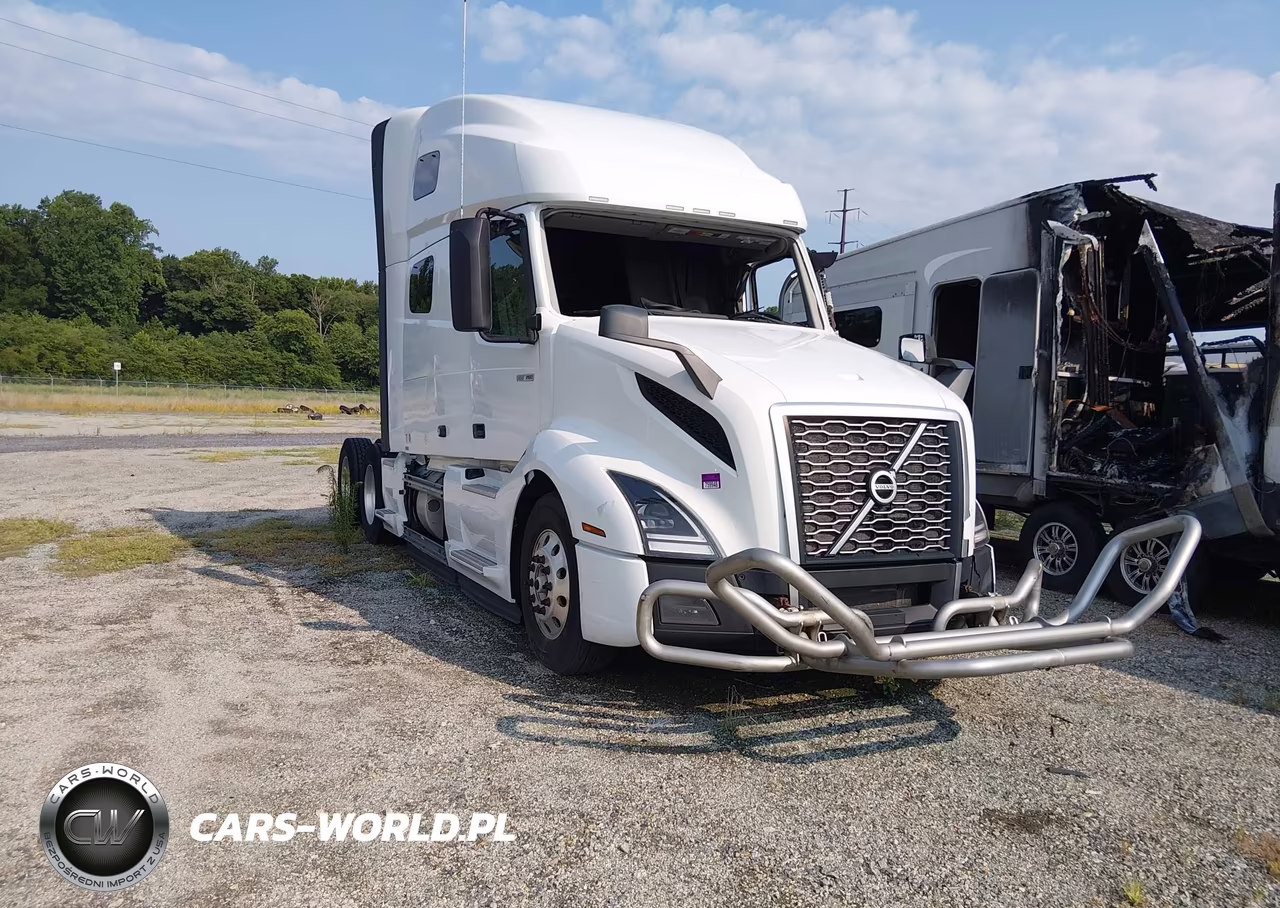 2023 Volvo Vnl VIN:4V4NC9EH1PN615884 - 1