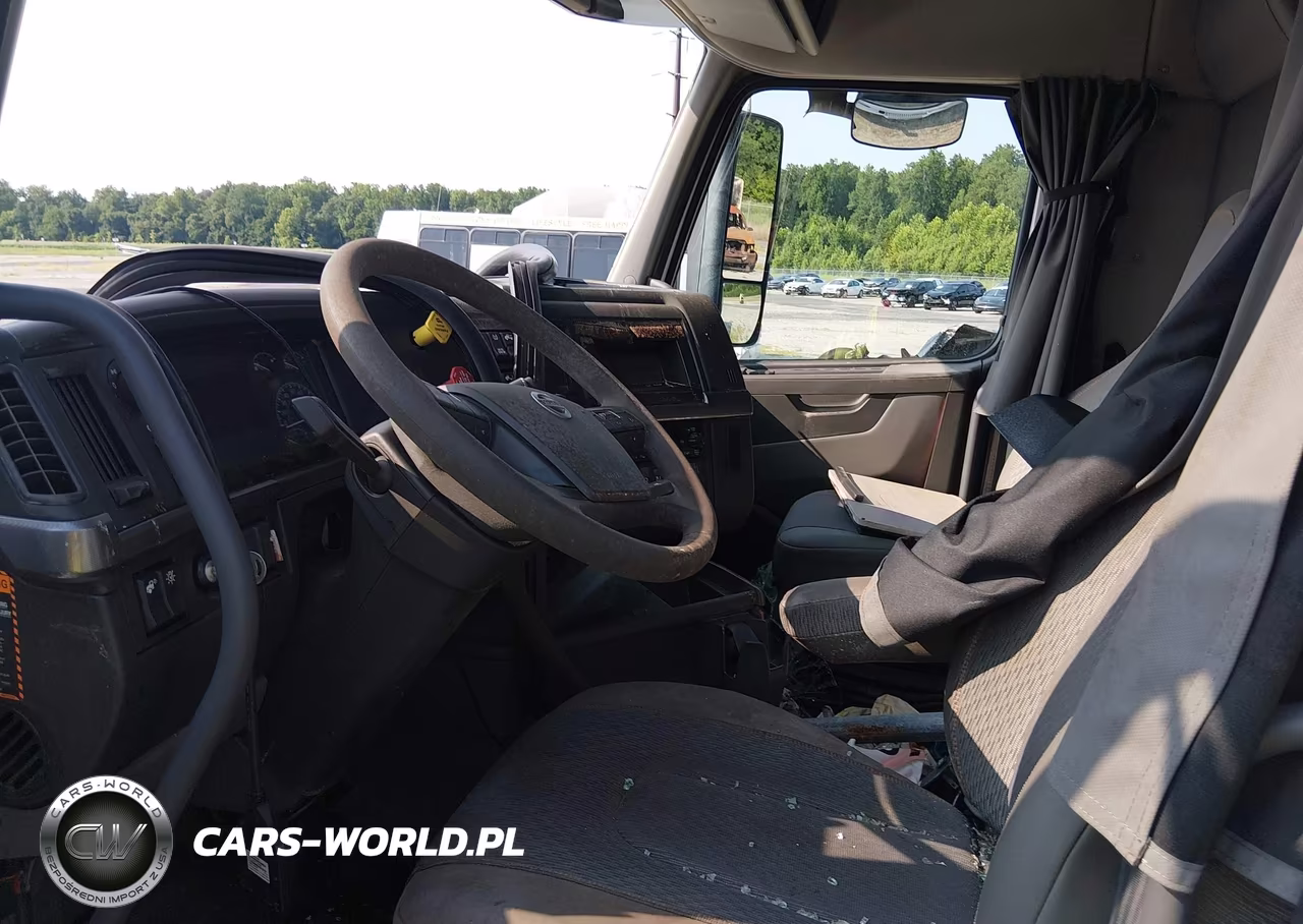 2023 Volvo Vnl VIN:4V4NC9EH1PN615884 - 7