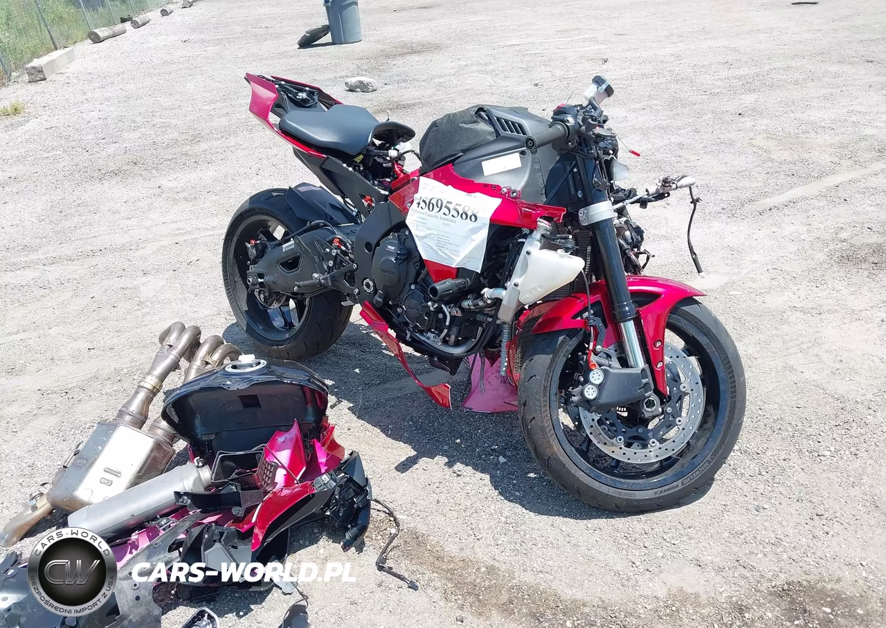 2024 Yamaha Yzfr1 – zdjęcie 1 z 13