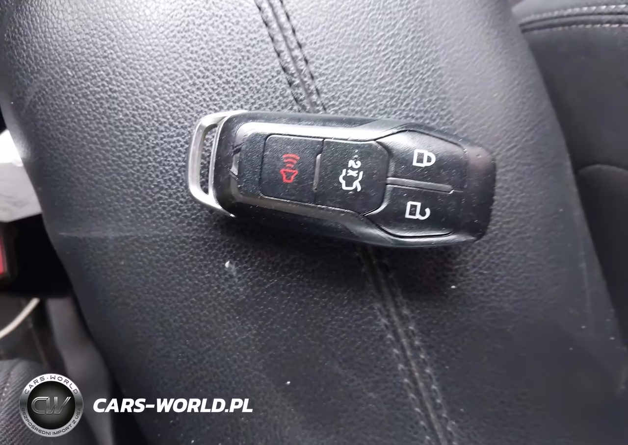 2015 Ford Mustang V6 VIN:1FA6P8AM7F5348241 - 11
