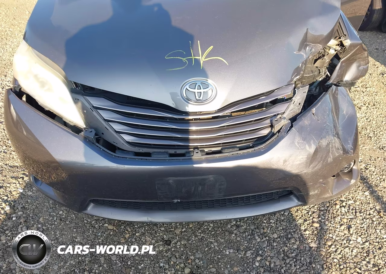 2017 Toyota Sienna Le 8 Passenger VIN:5TDKZ3DC1HS839703 - 10
