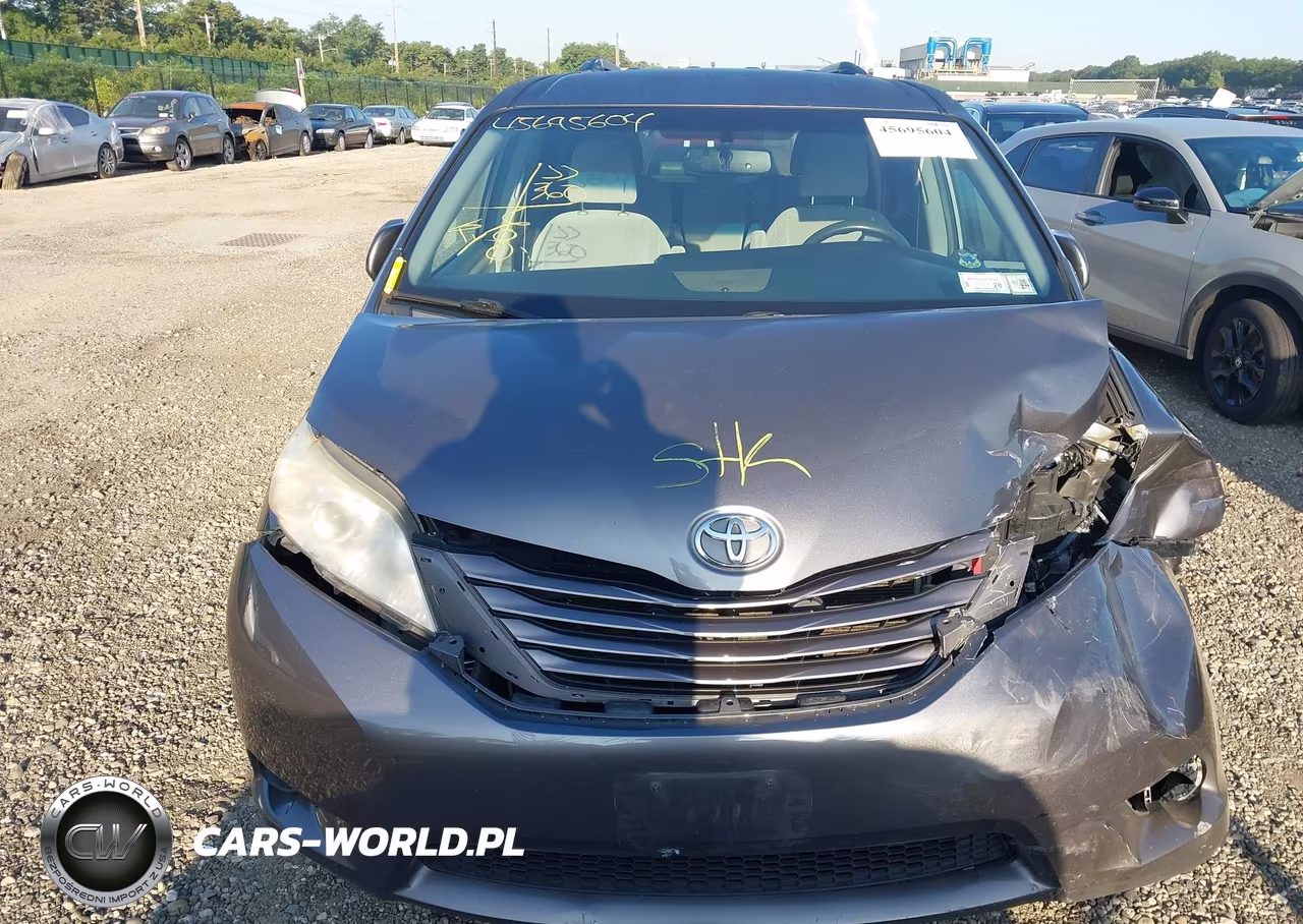 2017 Toyota Sienna Le 8 Passenger VIN:5TDKZ3DC1HS839703 - 12