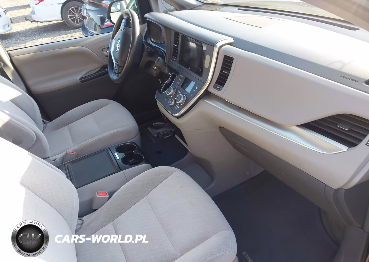 2017 Toyota Sienna Le 8 Passenger VIN:5TDKZ3DC1HS839703 - 5