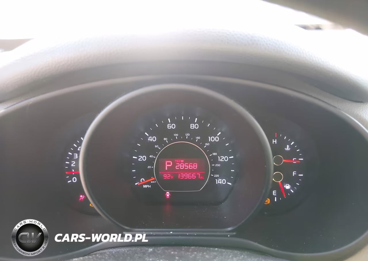 2015 Kia Soul VIN:KNDJN2A23F7181063 - 7