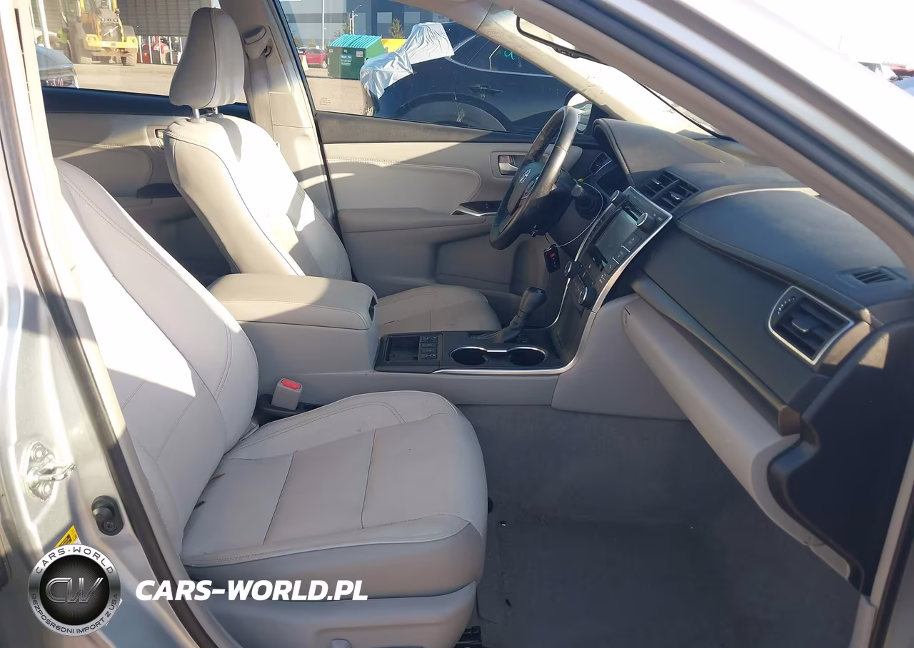 2016 Toyota Camry Hybrid Xle VIN:4T1BD1FKXGU188424 - 5