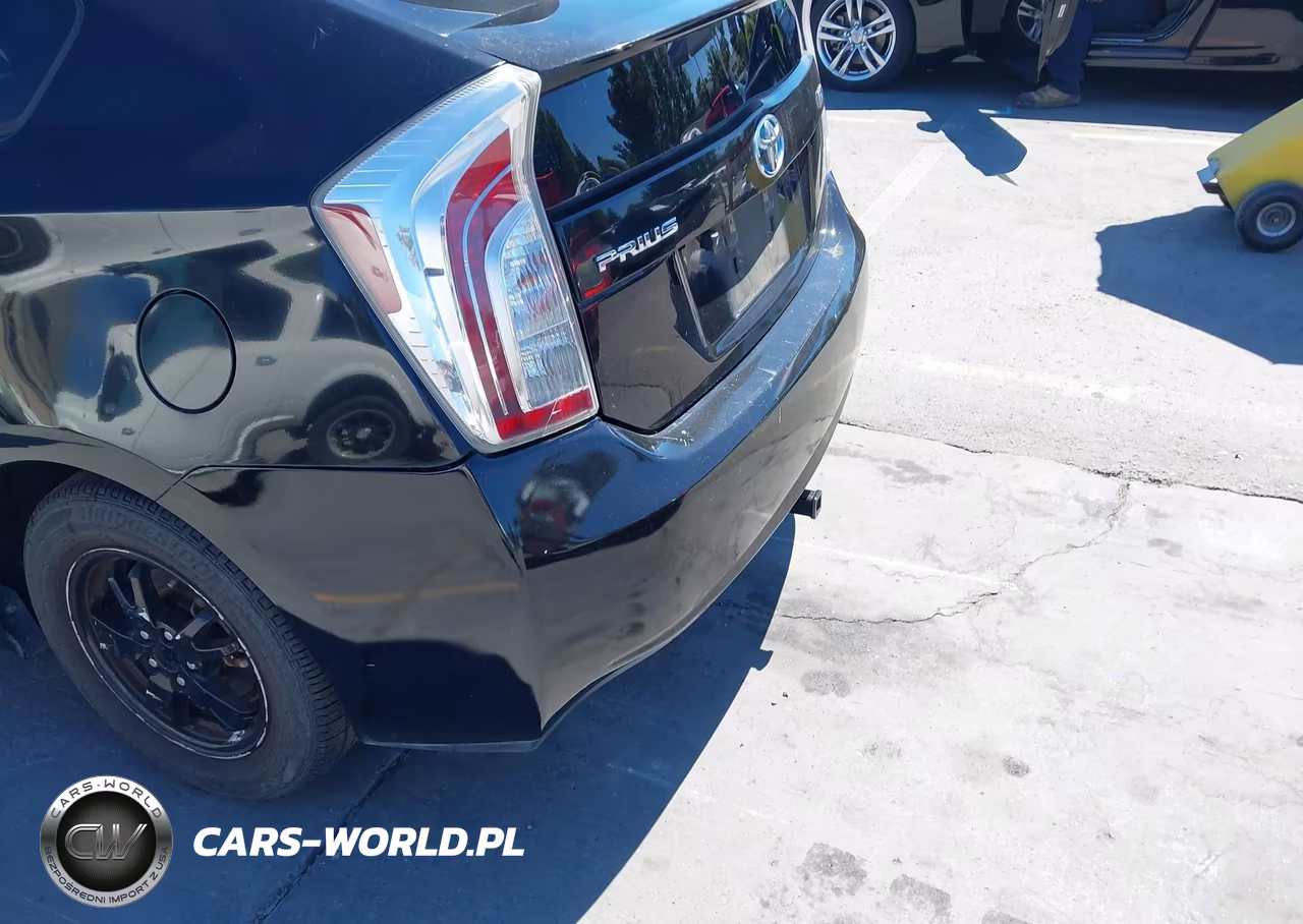 2014 Toyota Prius Two VIN:JTDKN3DU9E1764018 - 6