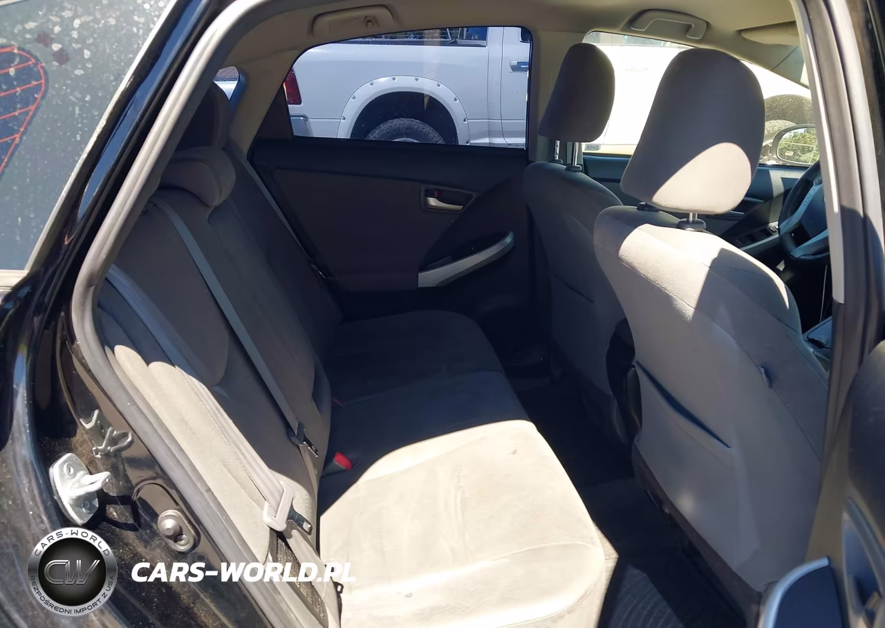 2014 Toyota Prius Two VIN:JTDKN3DU9E1764018 - 8