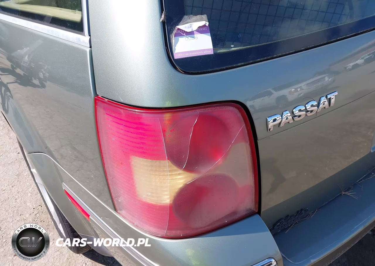 2004 Volkswagen Passat Glx VIN:WVWYH63B74E066629 - 6