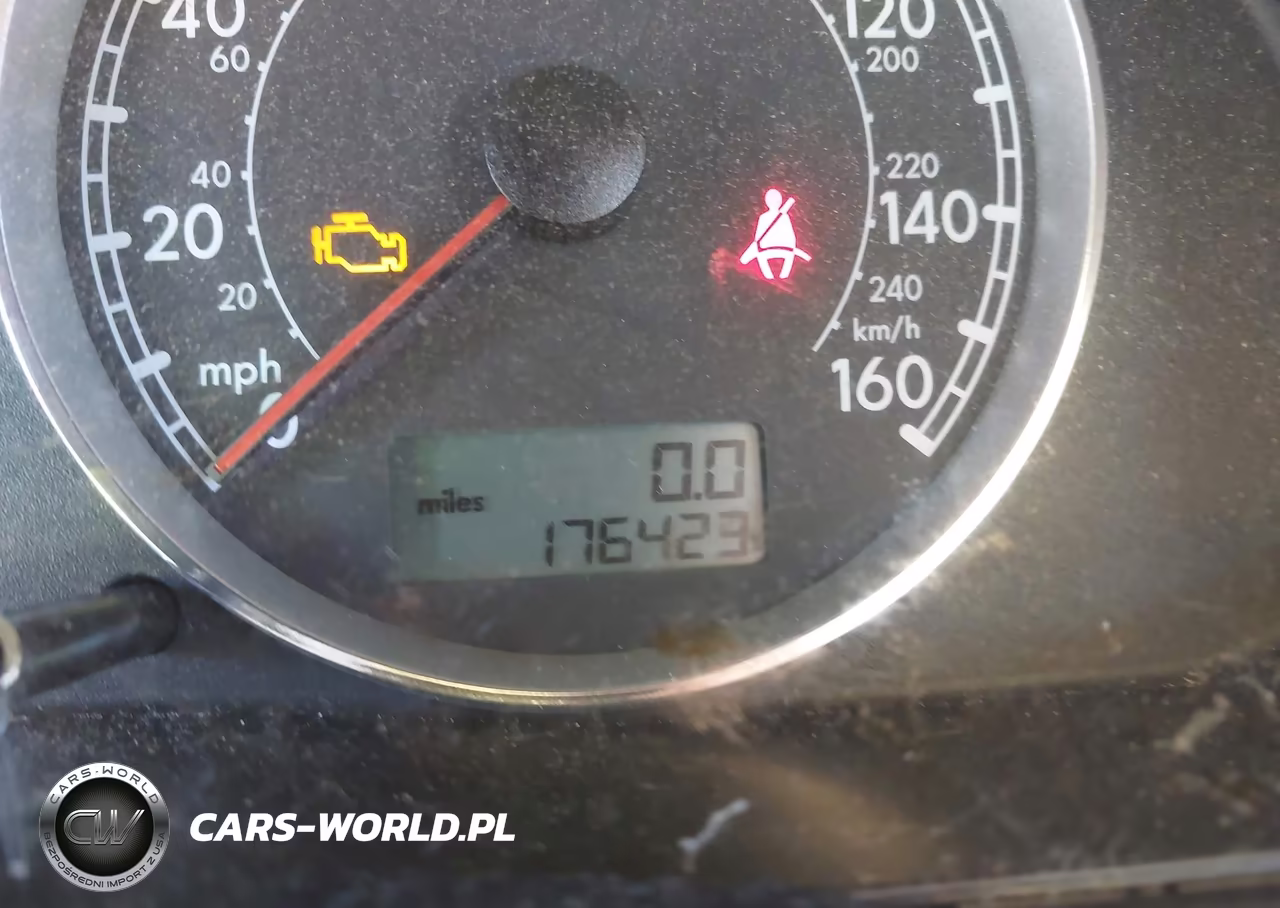 2004 Volkswagen Passat Glx VIN:WVWYH63B74E066629 - 7