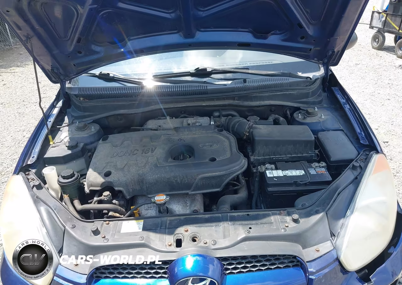 2008 Hyundai Accent Gs VIN:KMHCM36CX8U082890 - 10