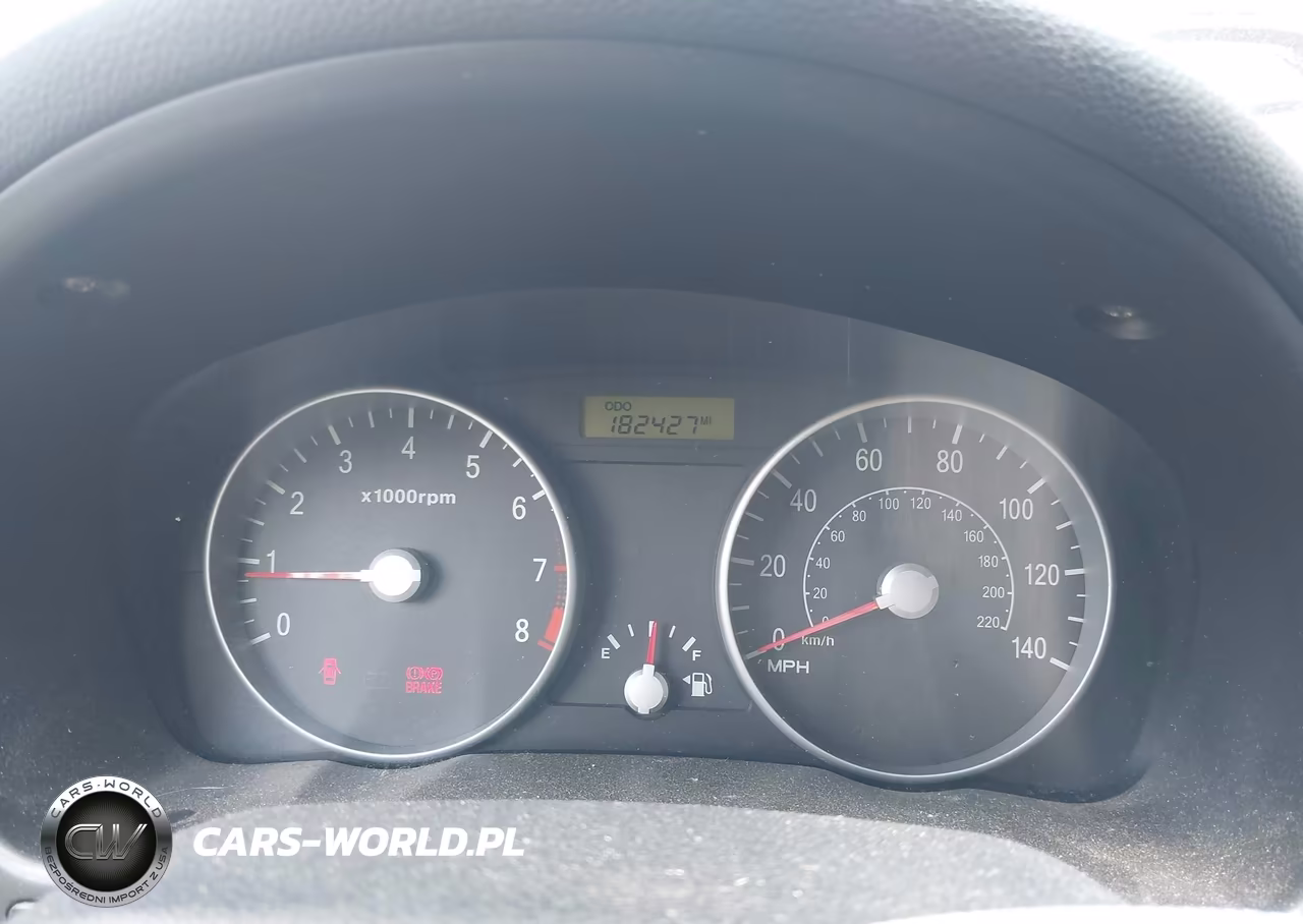 2008 Hyundai Accent Gs VIN:KMHCM36CX8U082890 - 7