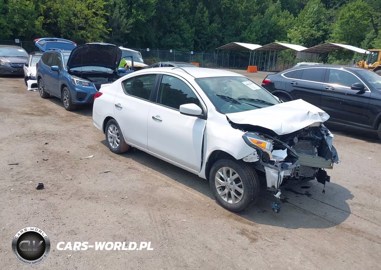 2018 Nissan Versa 1.6 Sv – zdjęcie 1 z 17