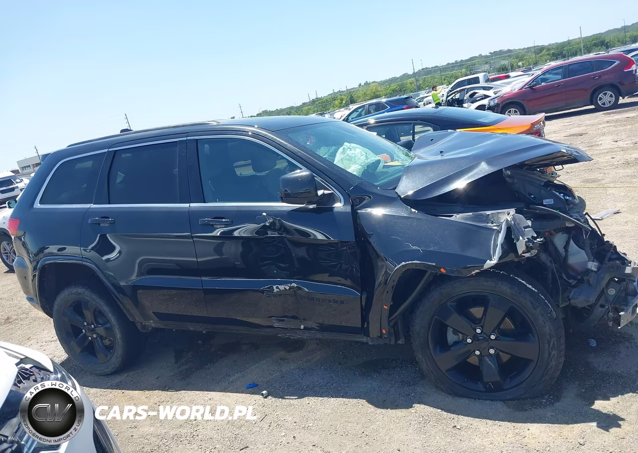 2015 Jeep Grand Cherokee Altitude VIN:1C4RJFAG1FC224856 - 13