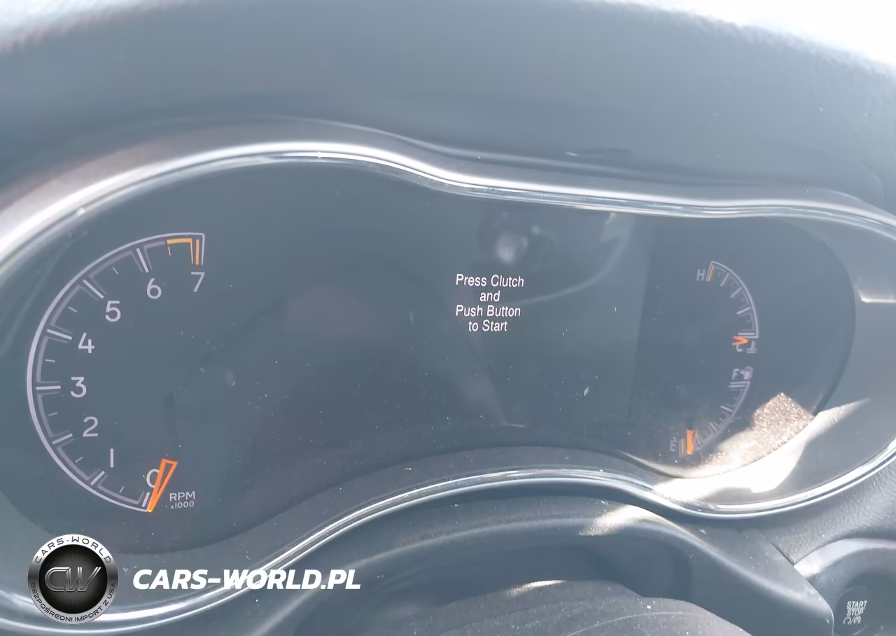 2015 Jeep Grand Cherokee Altitude VIN:1C4RJFAG1FC224856 - 7