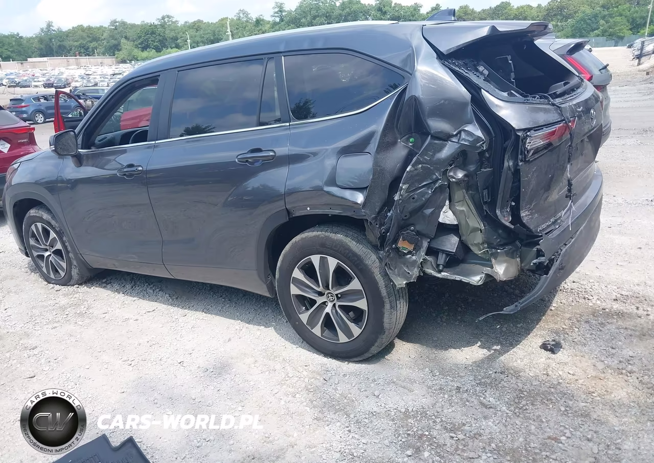 2023 Toyota Highlander Xle VIN:5TDKDRAH9PS029574 - 3