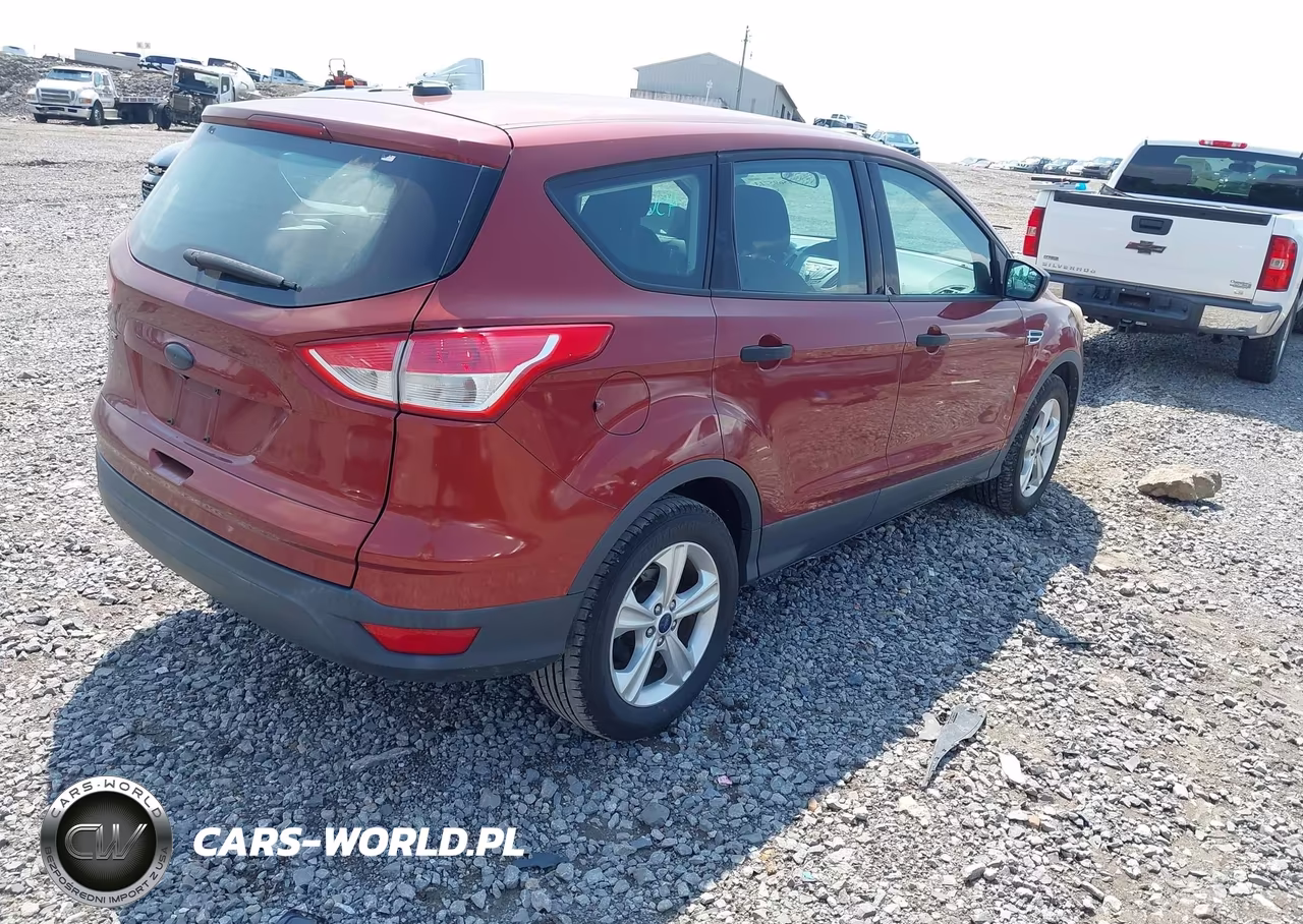 2015 Ford Escape S VIN:1FMCU0F77FUA73823 - 4