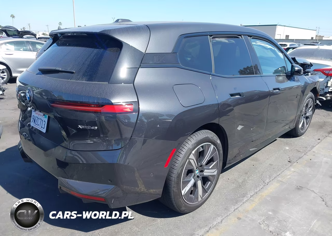 2026 BMW Ix xDrive45 VIN:WB543CF00TCW76142 - 4