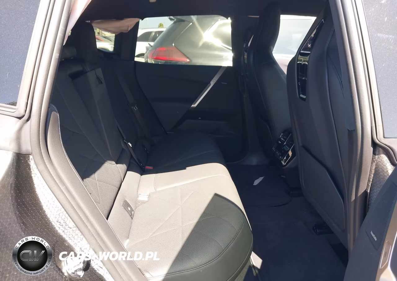 2026 BMW Ix xDrive45 VIN:WB543CF00TCW76142 - 8