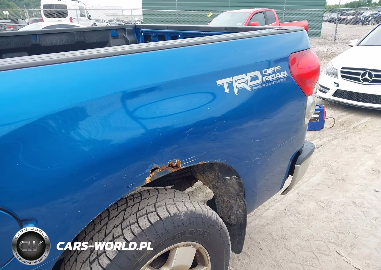 2008 Toyota Tundra Sr5 5.7L V8 VIN:5TBBV54188S509068 - 17