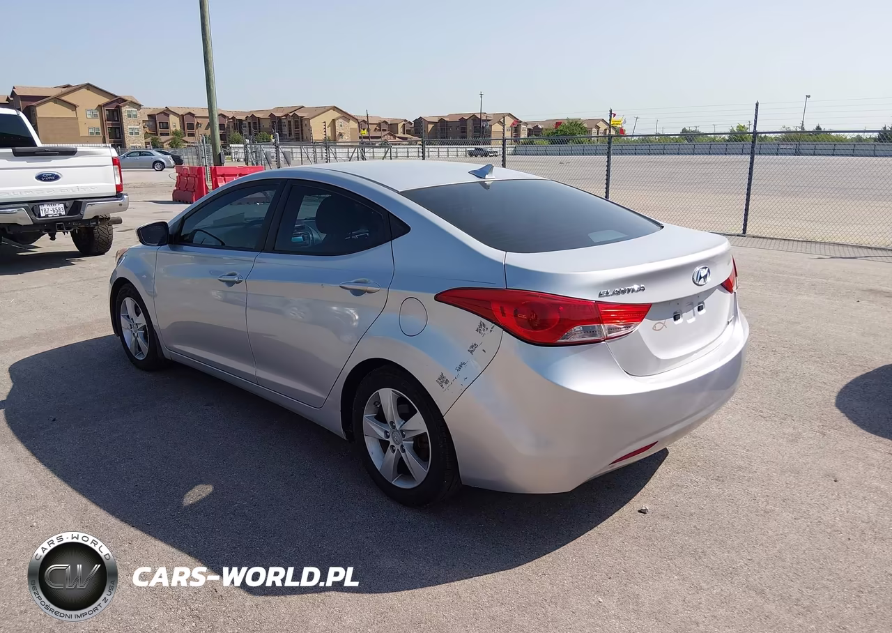 2013 Hyundai Elantra Limited VIN:KMHDH4AE0DU628596 - 3