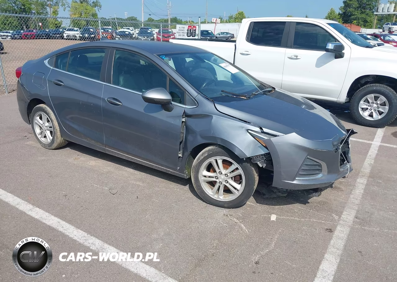 2019 Chevrolet Cruze Premier VIN:1G1BF5SM8K7100693 - 1