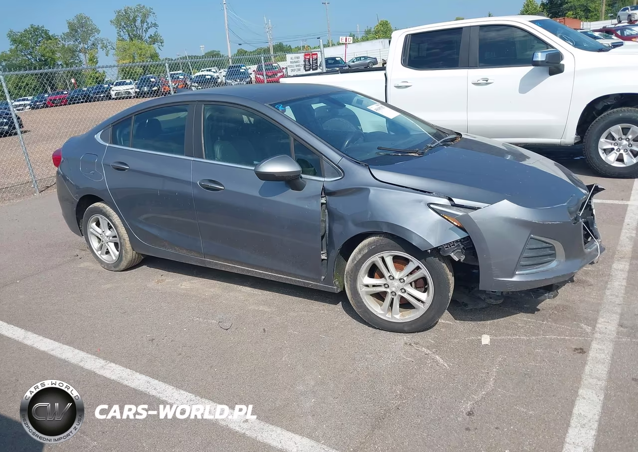 2019 Chevrolet Cruze Premier VIN:1G1BF5SM8K7100693 - 14