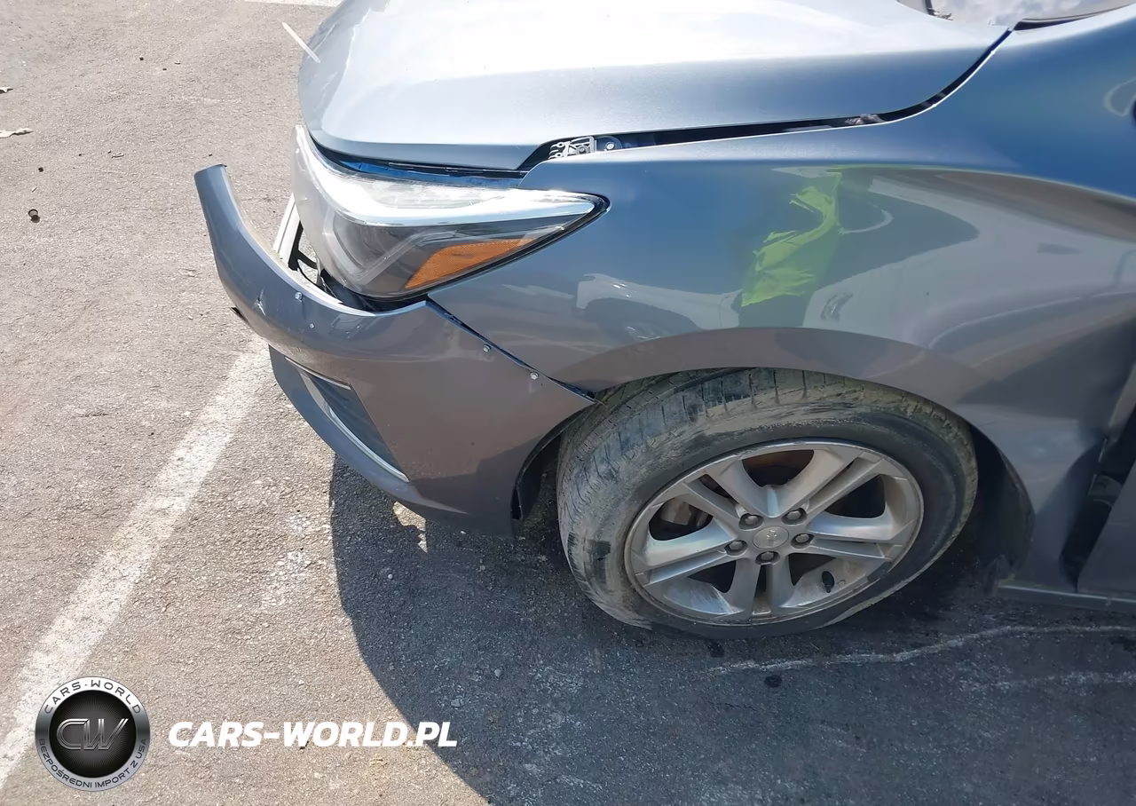 2019 Chevrolet Cruze Premier VIN:1G1BF5SM8K7100693 - 18