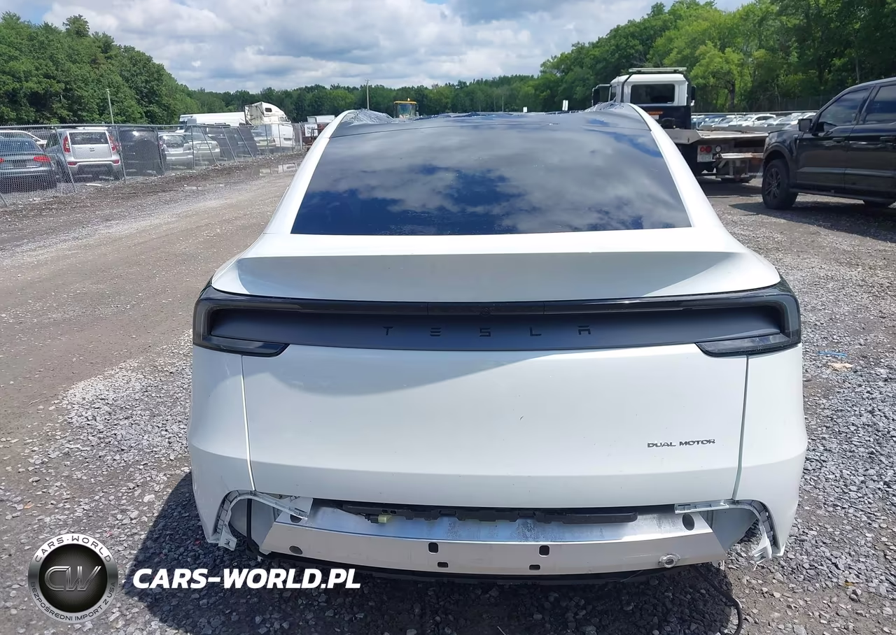 2026 Tesla Model Y All-Wheel Drive-Long Range Launch Series-Premium All-Wheel Drive VIN:7SAYGDEE8TF403016 - 14