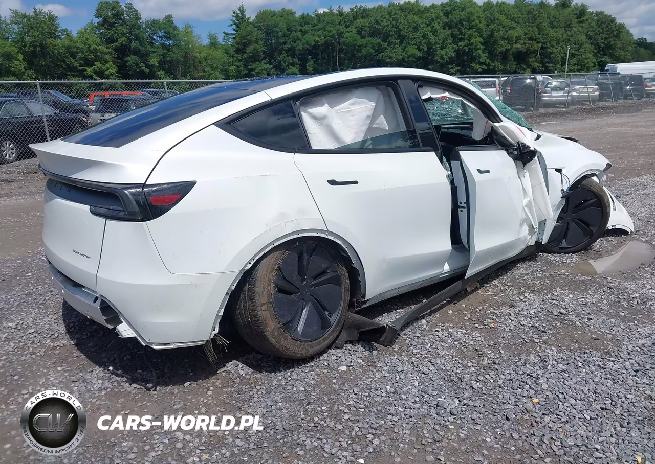2026 Tesla Model Y All-Wheel Drive-Long Range Launch Series-Premium All-Wheel Drive VIN:7SAYGDEE8TF403016 - 4
