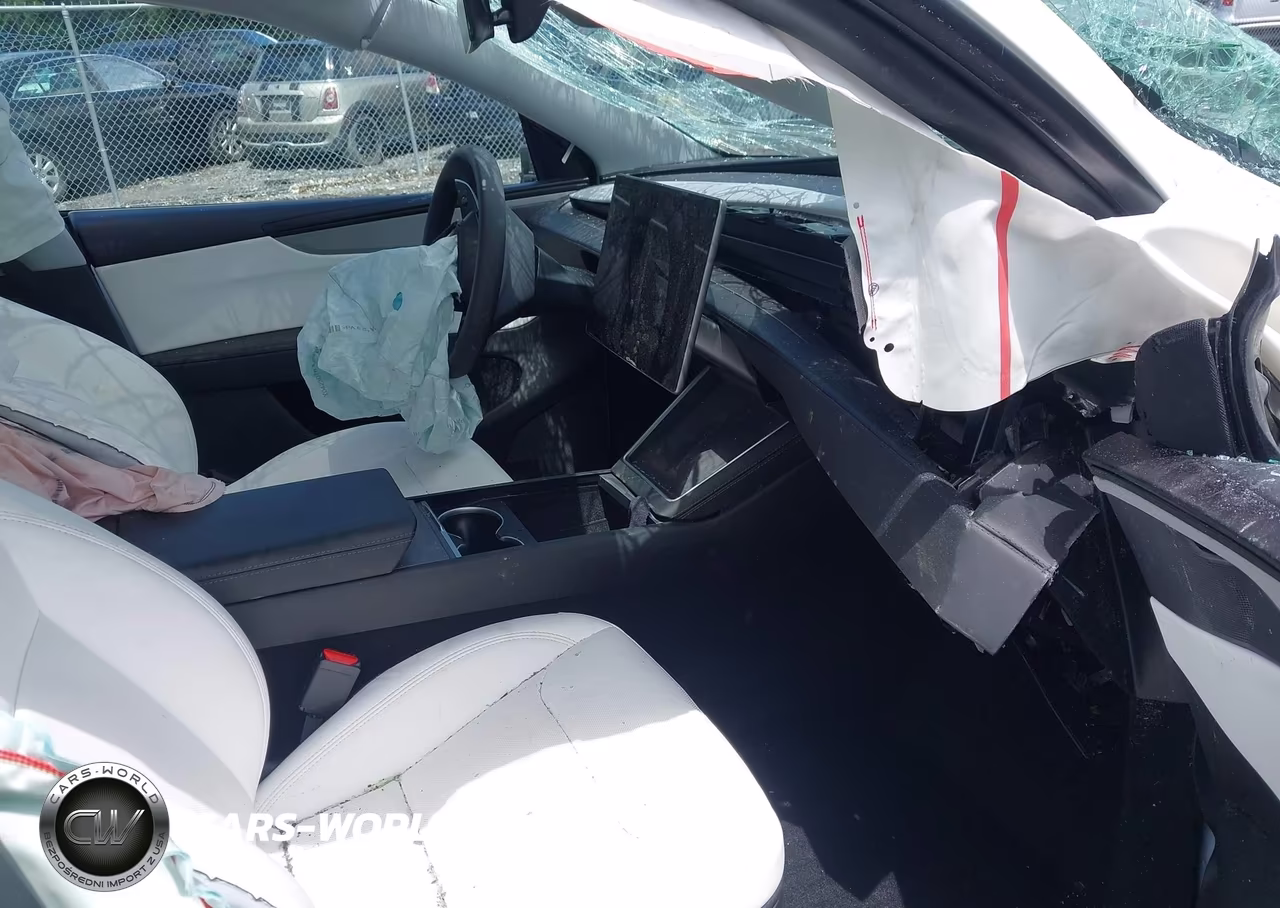 2026 Tesla Model Y All-Wheel Drive-Long Range Launch Series-Premium All-Wheel Drive VIN:7SAYGDEE8TF403016 - 5