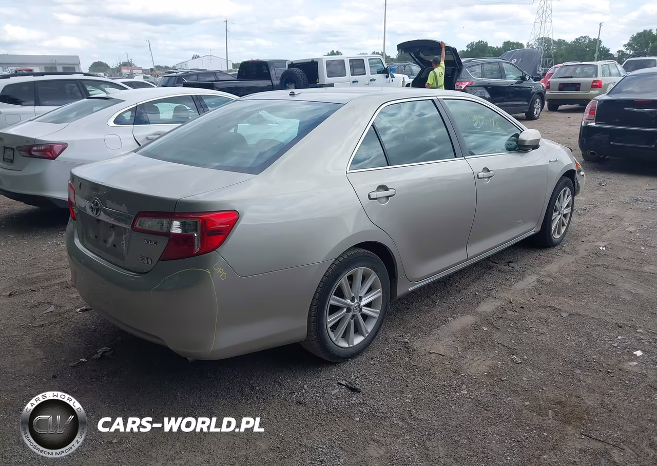 2014 Toyota Camry Hybrid Xle VIN:4T1BD1FK6EU130095 - 4