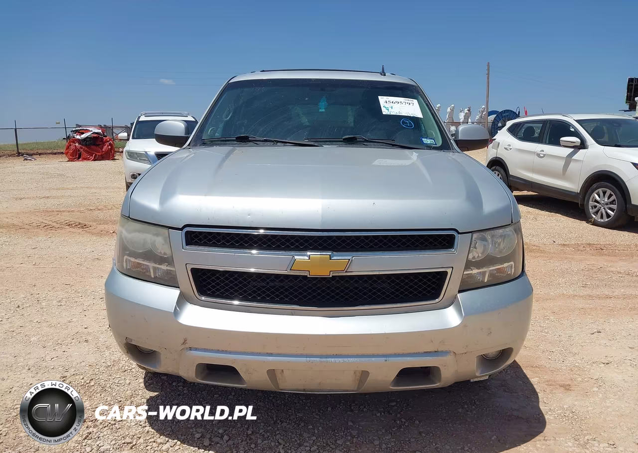 2013 Chevrolet Suburban Ls VIN:1GNSCHE09DR231804 - 12
