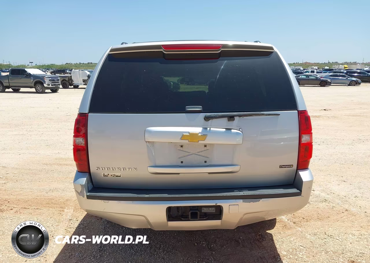 2013 Chevrolet Suburban Ls VIN:1GNSCHE09DR231804 - 16
