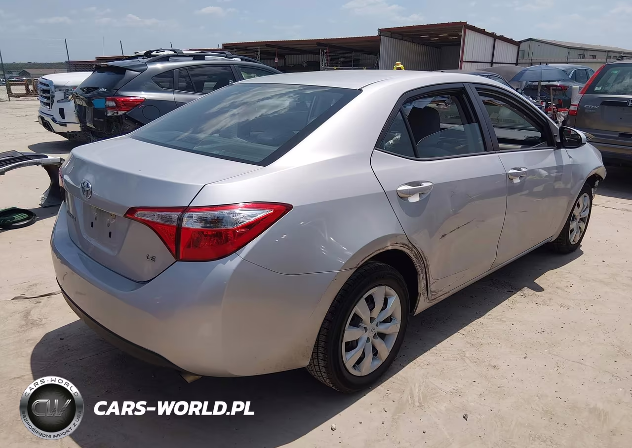 2016 Toyota Corolla Le VIN:5YFBURHE9GP539315 - 4