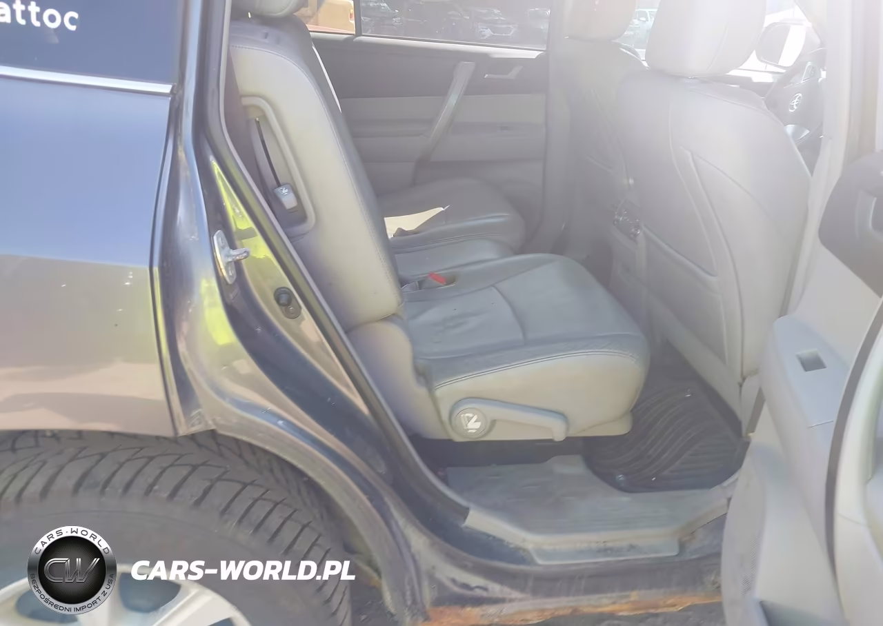 2013 Toyota Highlander Se V6 VIN:5TDBK3EH9DS230416 - 8