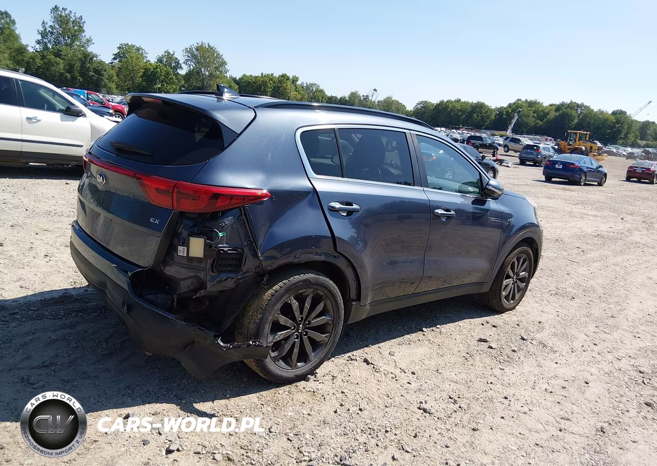 2019 Kia Sportage Ex VIN:KNDPNCAC6K7519364 - 4