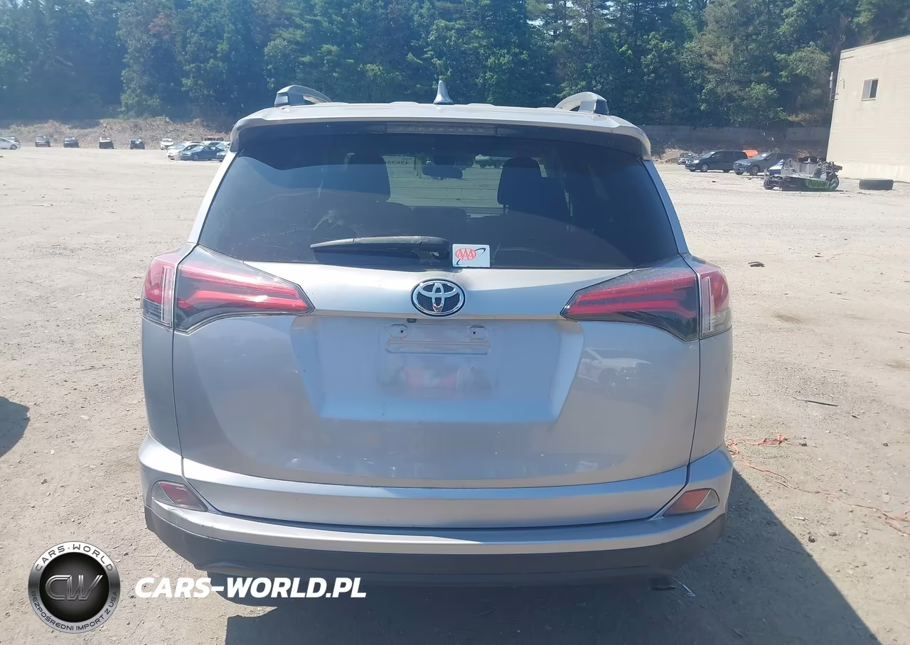 2017 Toyota Rav4 Le VIN:2T3BFREV2HW590581 - 16