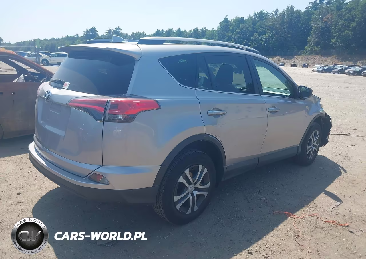 2017 Toyota Rav4 Le VIN:2T3BFREV2HW590581 - 4