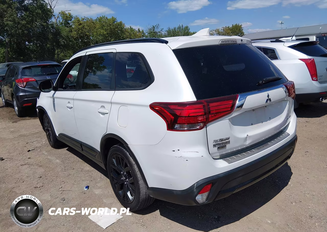 2018 Mitsubishi Outlander Le VIN:JA4AD3A31JZ048441 - 3