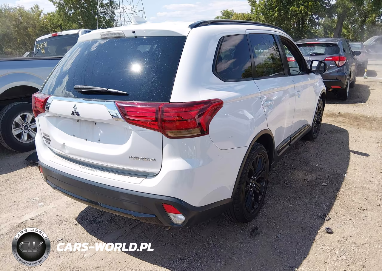 2018 Mitsubishi Outlander Le VIN:JA4AD3A31JZ048441 - 4