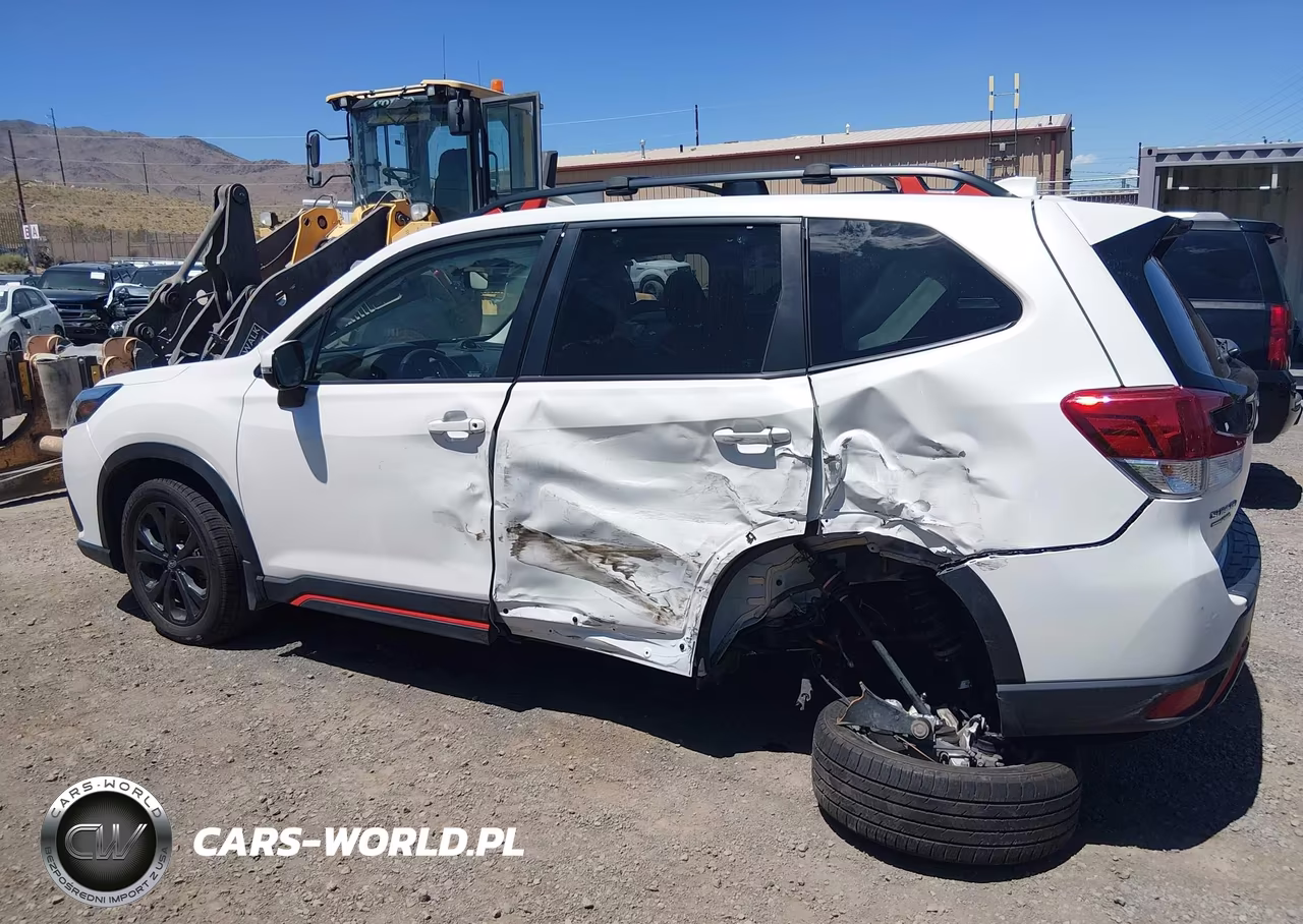 2022 Subaru Forester Sport VIN:JF2SKAJC9NH407620 - 14