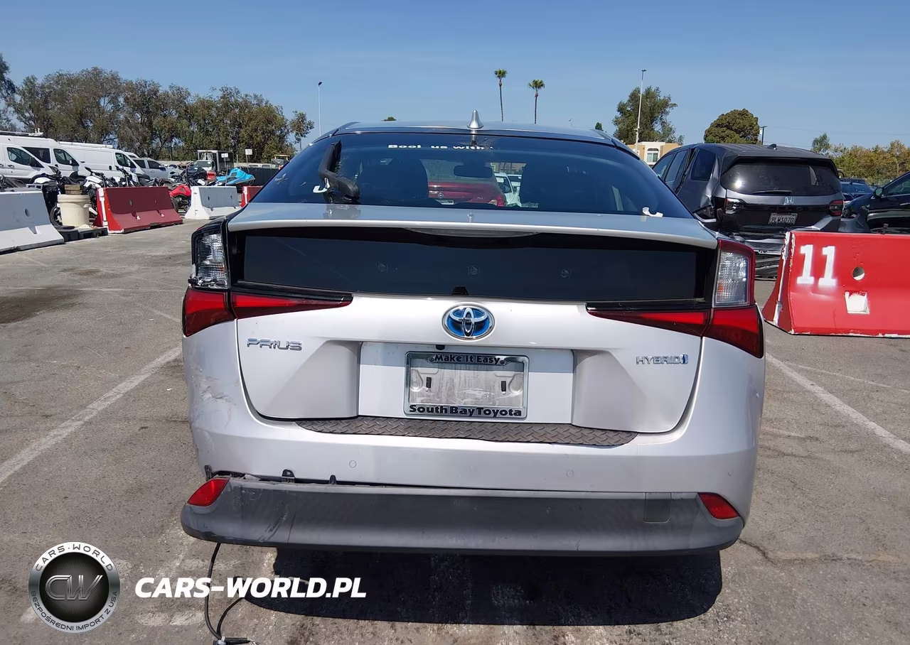 2019 Toyota Prius Le VIN:JTDKARFU3K3092713 - 16