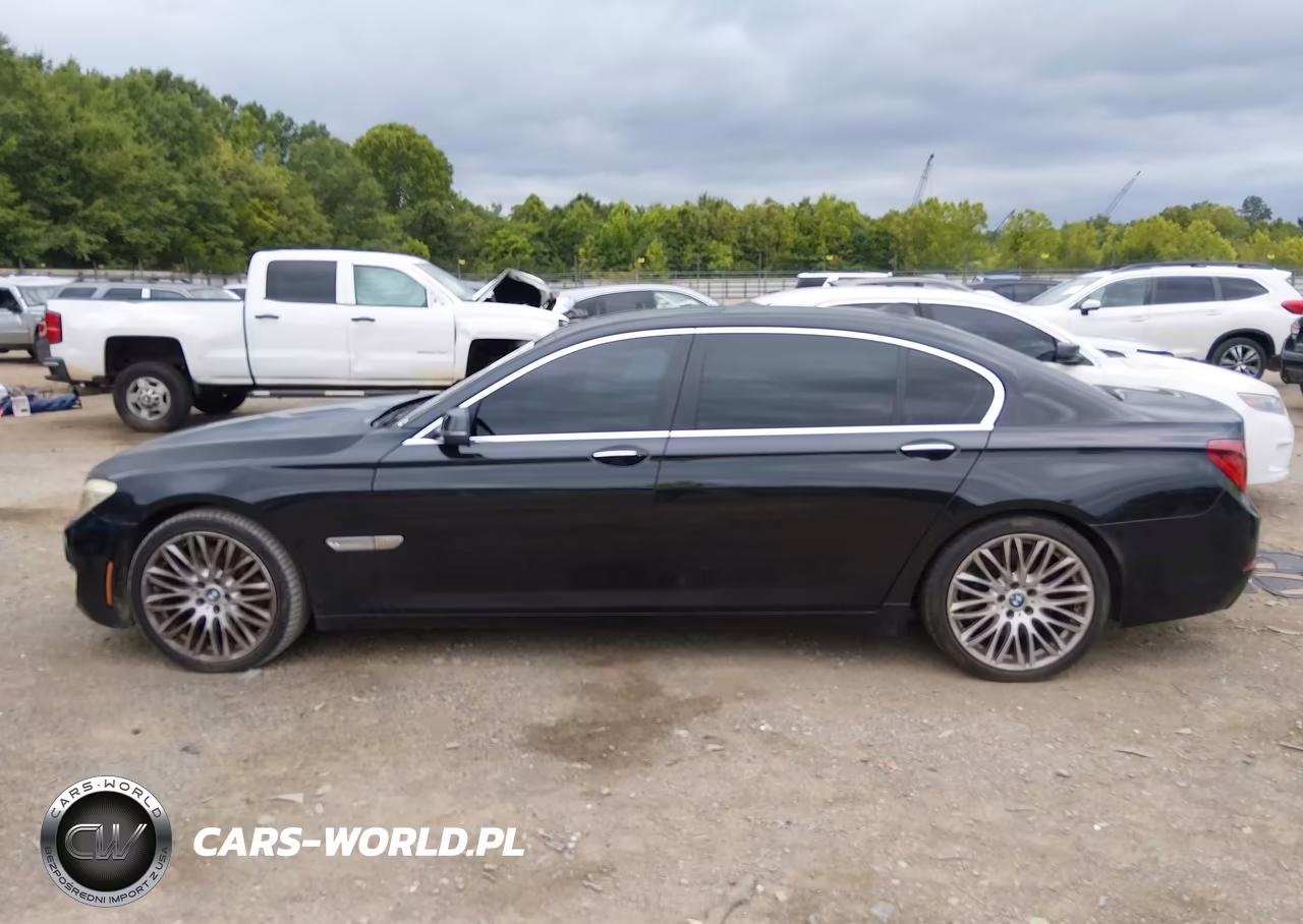 2013 BMW 750Li xDrive VIN:WBAYF8C54DDE59358 - 14