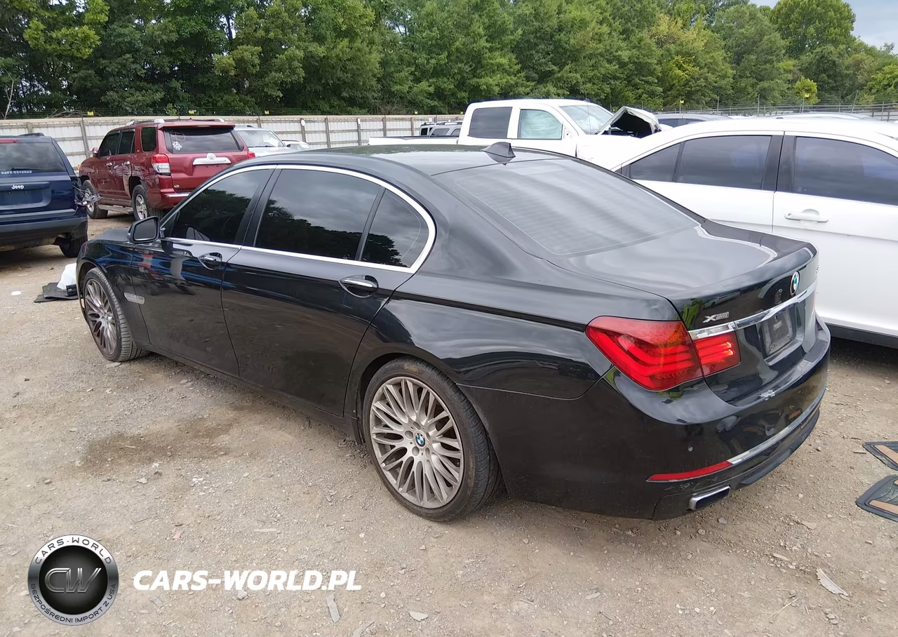 2013 BMW 750Li xDrive VIN:WBAYF8C54DDE59358 - 3