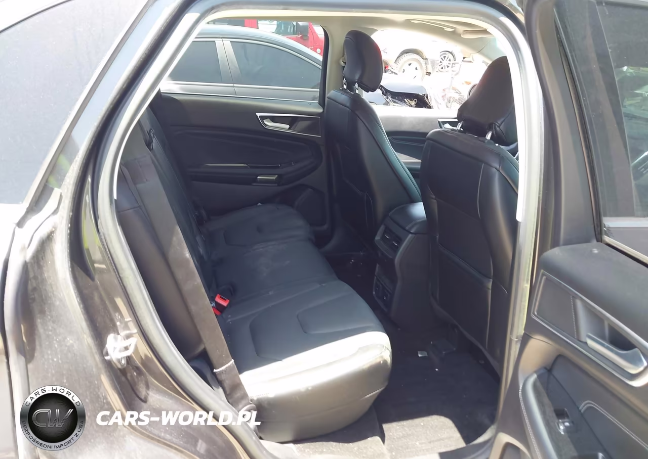 2018 Ford Edge Titanium VIN:2FMPK3K8XJBC28533 - 8