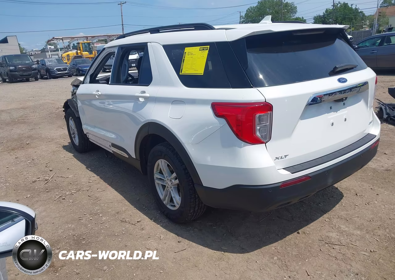 2022 Ford Explorer Xlt VIN:1FMSK8DH0NGC46817 - 3