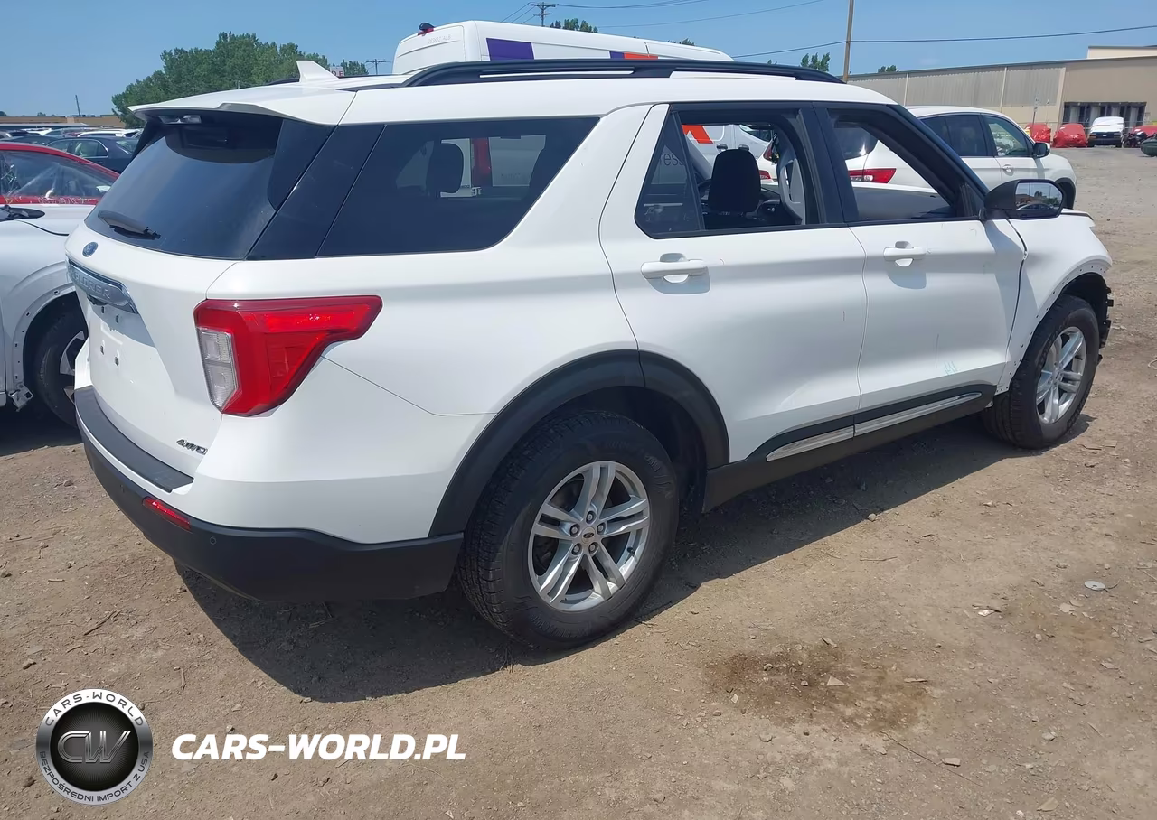 2022 Ford Explorer Xlt VIN:1FMSK8DH0NGC46817 - 4