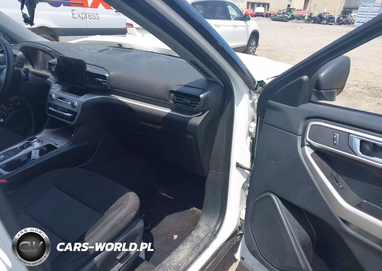 2022 Ford Explorer Xlt VIN:1FMSK8DH0NGC46817 - 5
